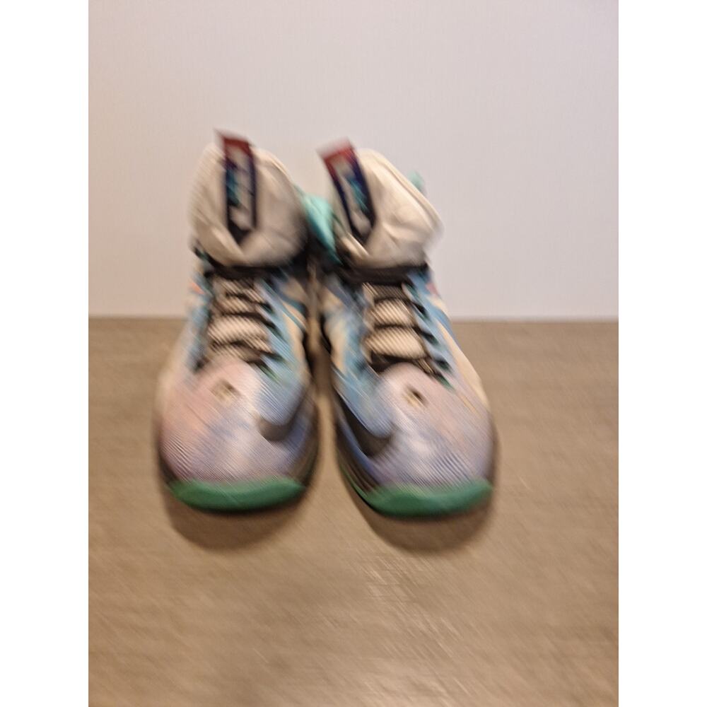 Size 11 - Nike LeBron 11 Pure Platinum - Picture 2 of 7